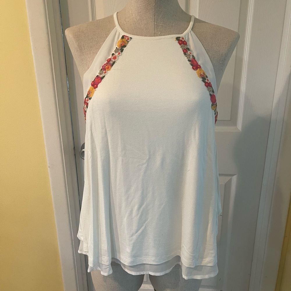 NWT Francesca's Floral Tank Top - Size Large